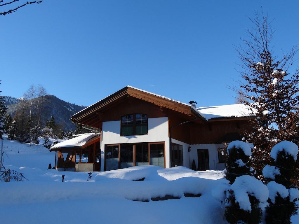Ferienwohnung Irmgard Steinberg am Rofan ภายนอก รูปภาพ
